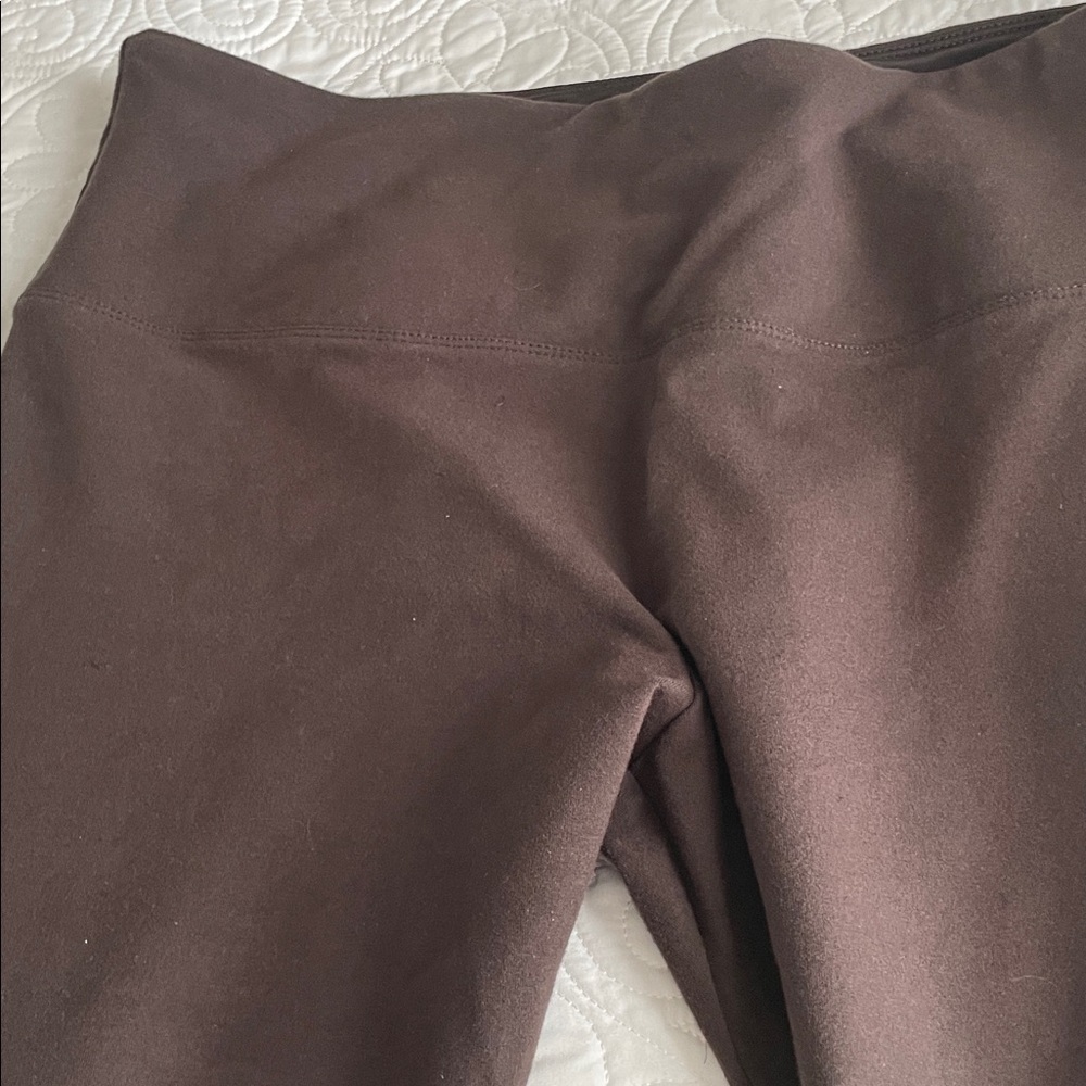 Intro. Brown Leggings